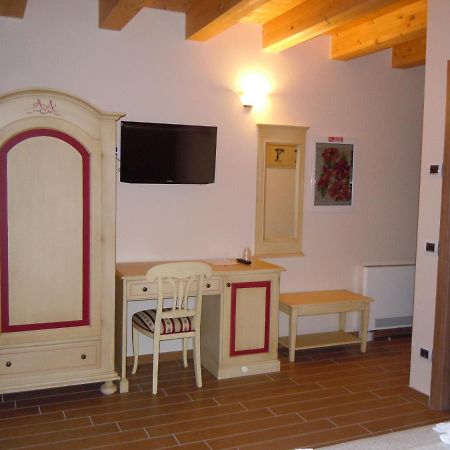 Agriturismo Aver Villafranca di Verona Luaran gambar