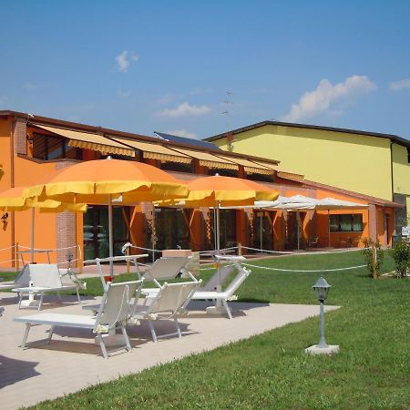 Agriturismo Aver Villafranca di Verona Luaran gambar