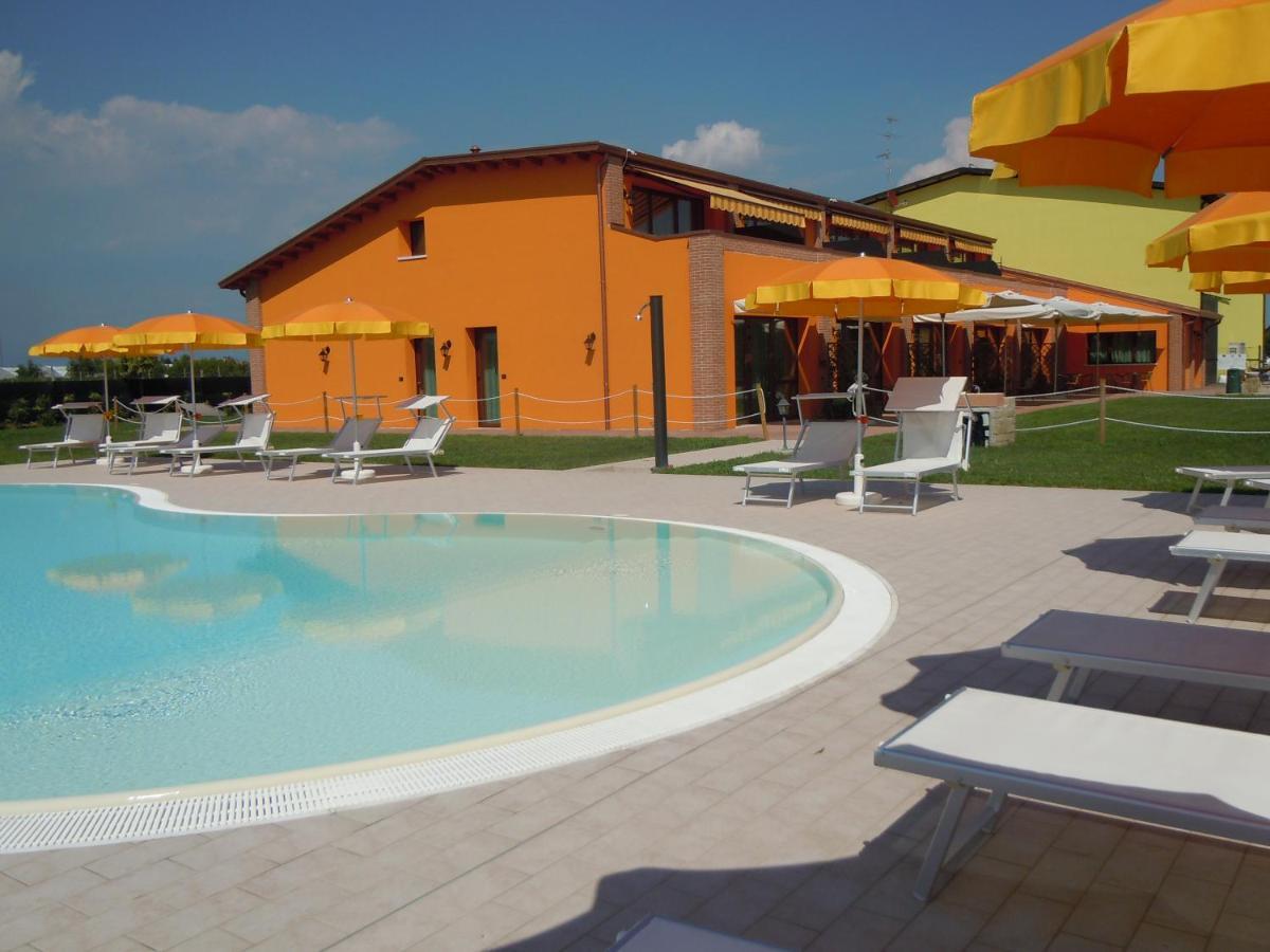 Agriturismo Aver Villafranca di Verona Luaran gambar