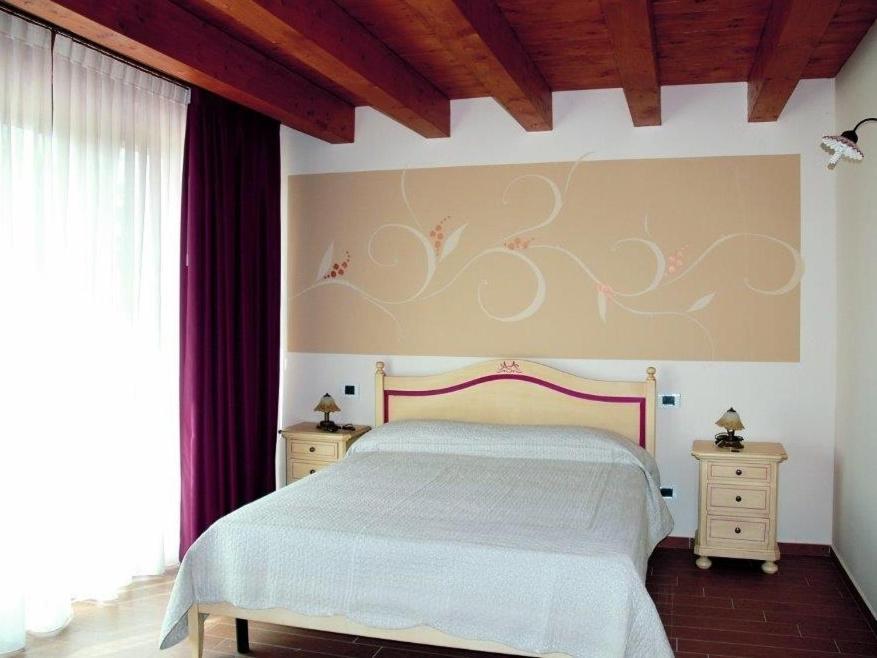 Agriturismo Aver Villafranca di Verona Luaran gambar