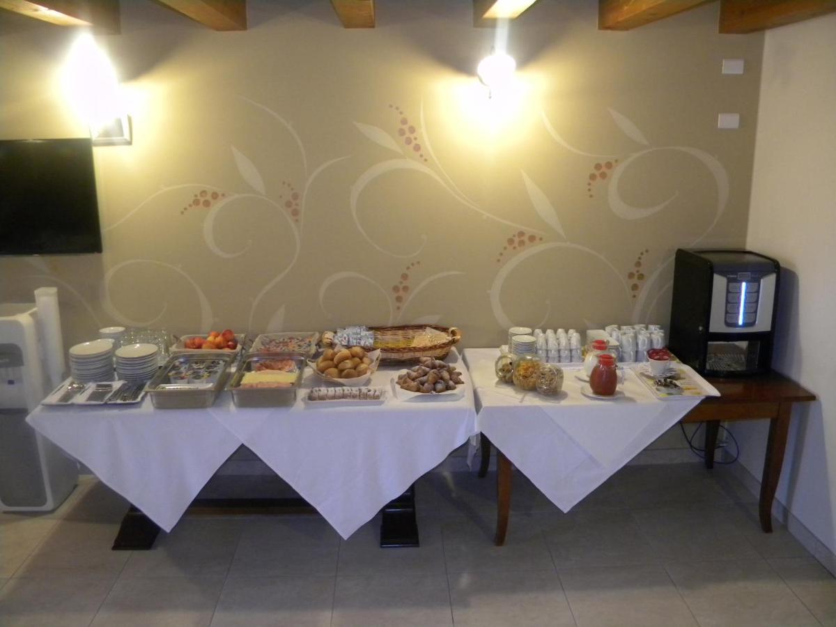 Agriturismo Aver Villafranca di Verona Luaran gambar