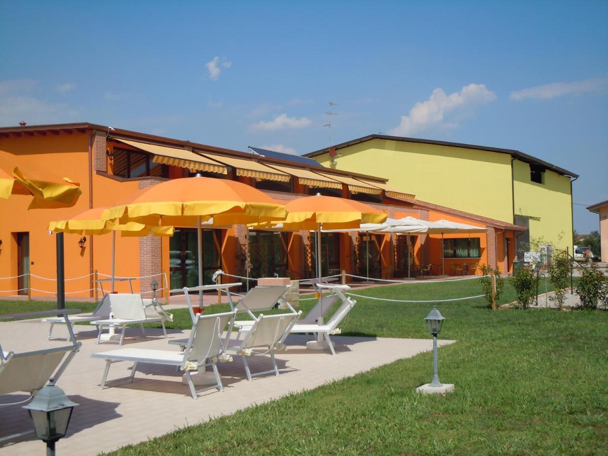 Agriturismo Aver Villafranca di Verona Luaran gambar